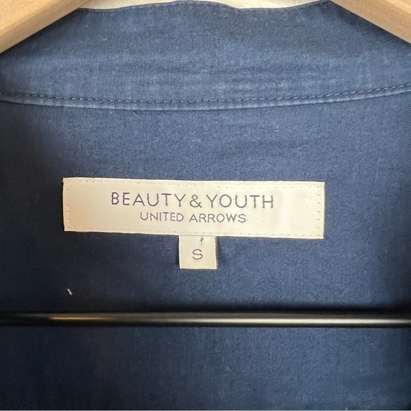 Beauty & Youth United Arrows Eyelet Sleeve Button Front Shirt - Picture 5 of 8